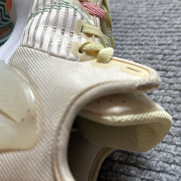 Nike Lebron Witness 6 Coconut Milk Size 9.5 Lady Basketball Running … - Picture 5 of 16